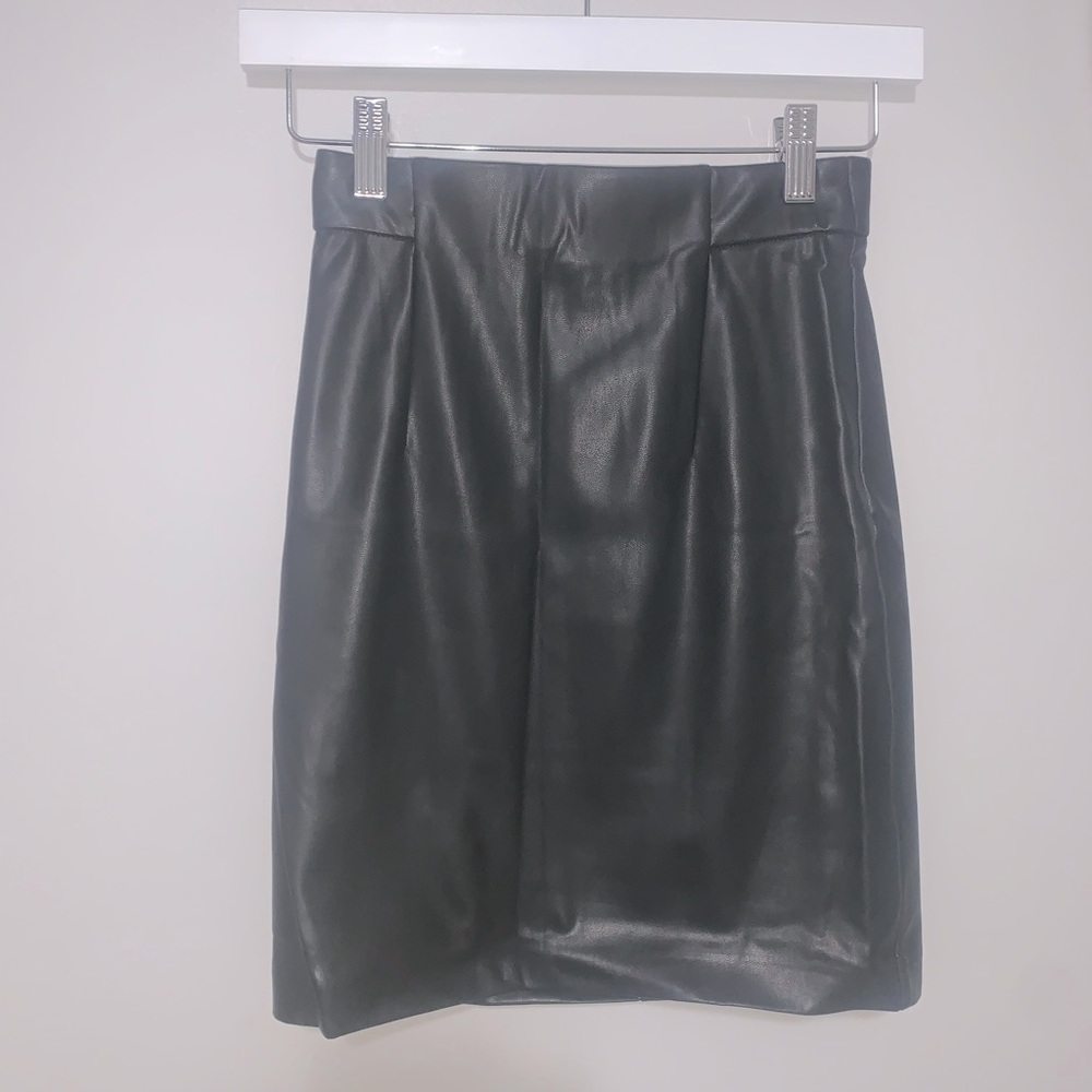 XS Dynamite leather mini skirt